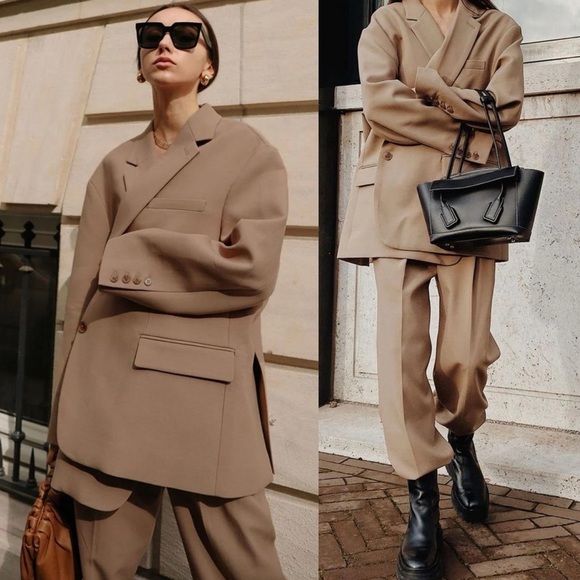 The Frankie Shop- Bea Blazer in Latte Oversized Boxy Fit Size Large Workwear - Picture 1 of 9